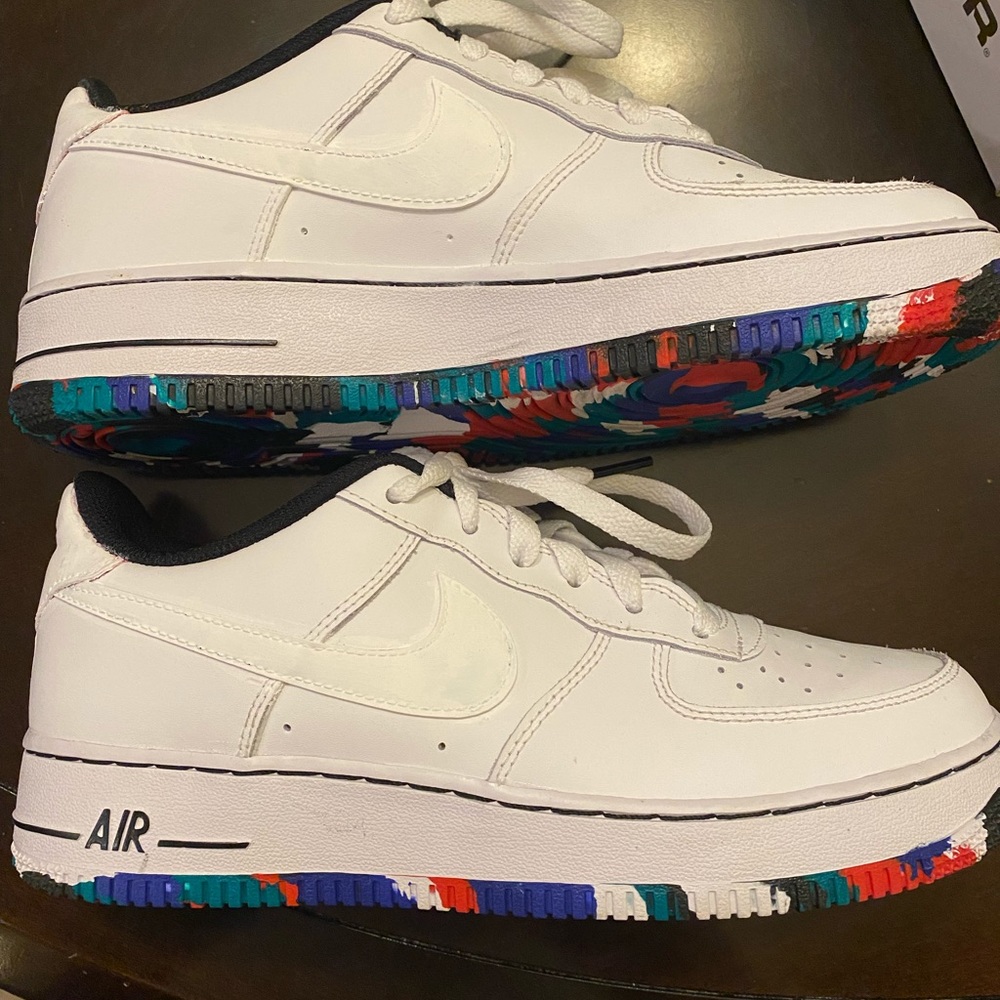 Nike Air Force One Crayon Soles size 7 white